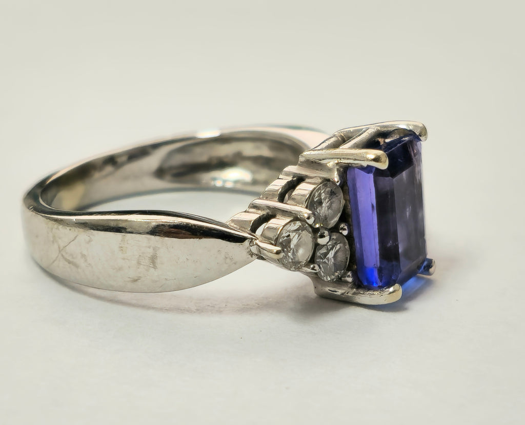 2.20 Carat Tanzanite & Diamond Engagement Ring - Pristine Diamonds