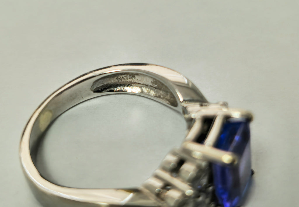 2.20 Carat Tanzanite & Diamond Engagement Ring - Pristine Diamonds