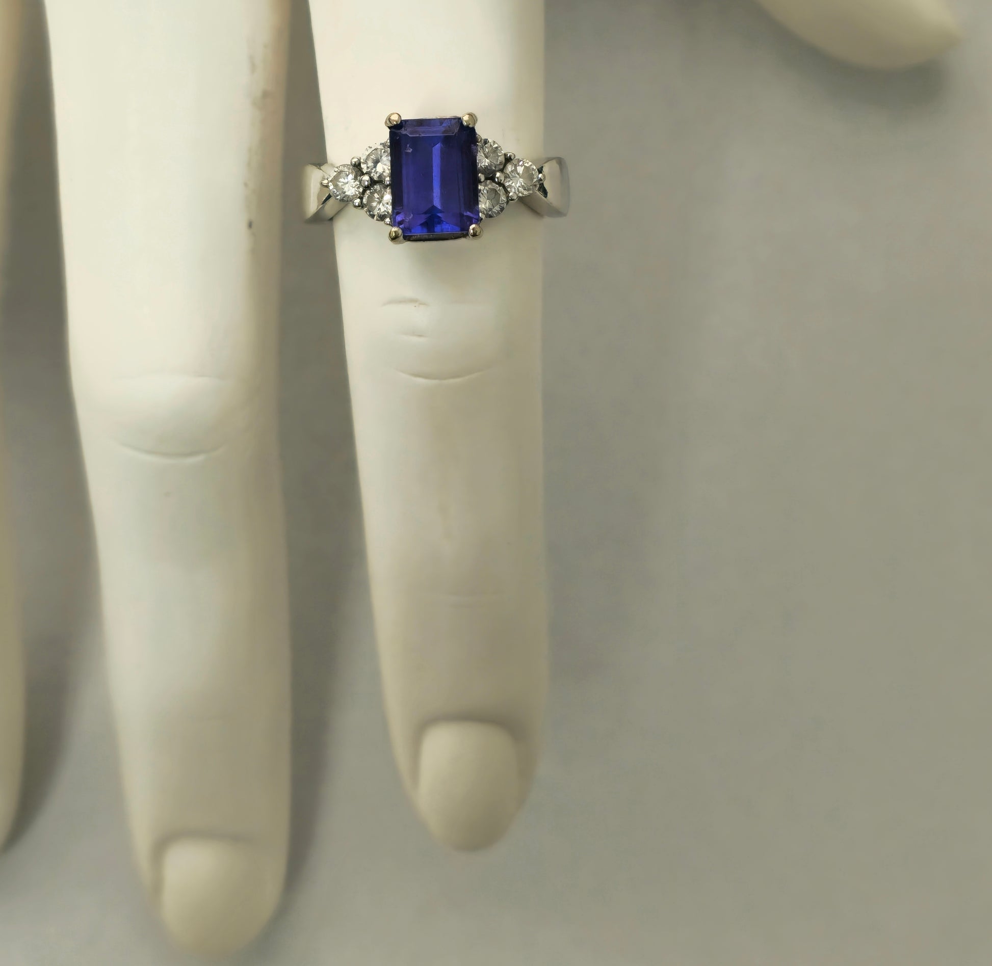 2.20 Carat Tanzanite & Diamond Engagement Ring - Pristine Diamonds