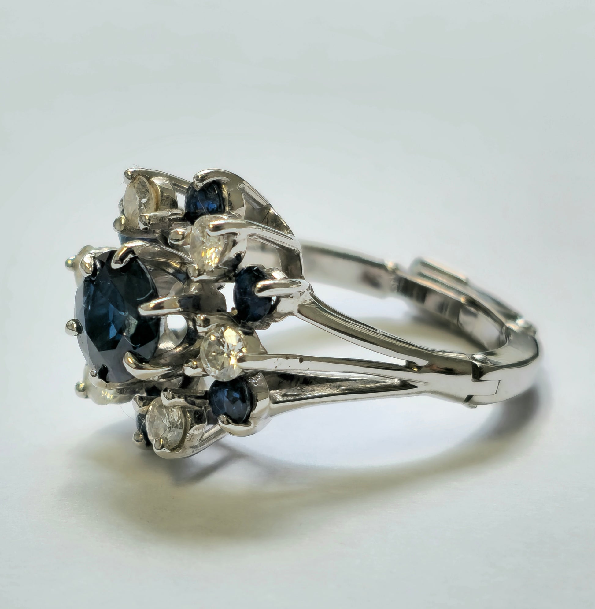 Art Deco 4.10 Carat Blue Sapphire Diamond Ring - Pristine Diamonds