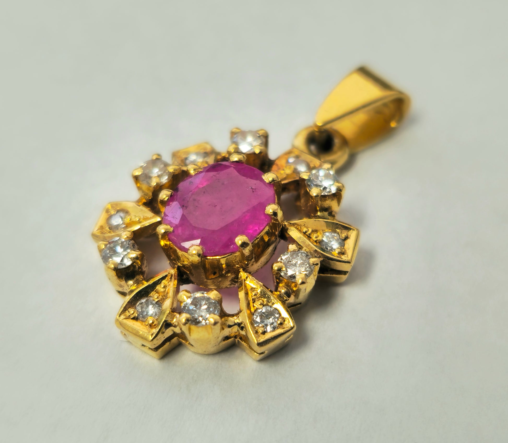 Collectible Natural 1.06 Carat Ruby Pendant in 18k Gold - Pristine Diamonds