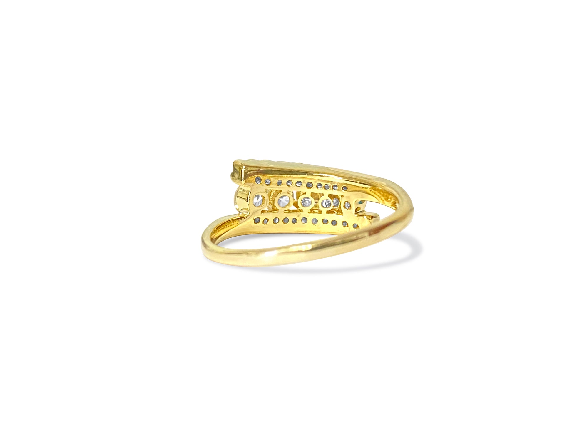Vintage 1.10 Ct Graduating Diamond Engagement Ring for Her - Pristine Diamonds
