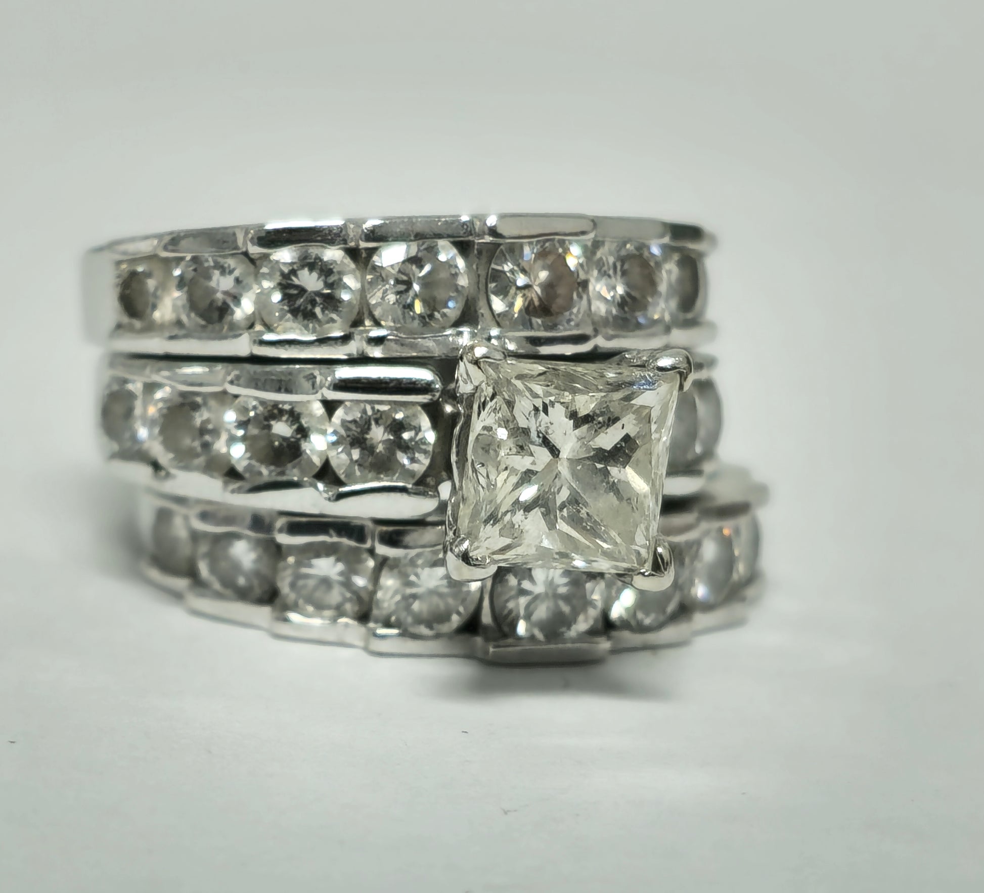 4.63 carat ENGAGEMENT RING Certified By GIA GEMOLOGIST - Pristine Diamonds