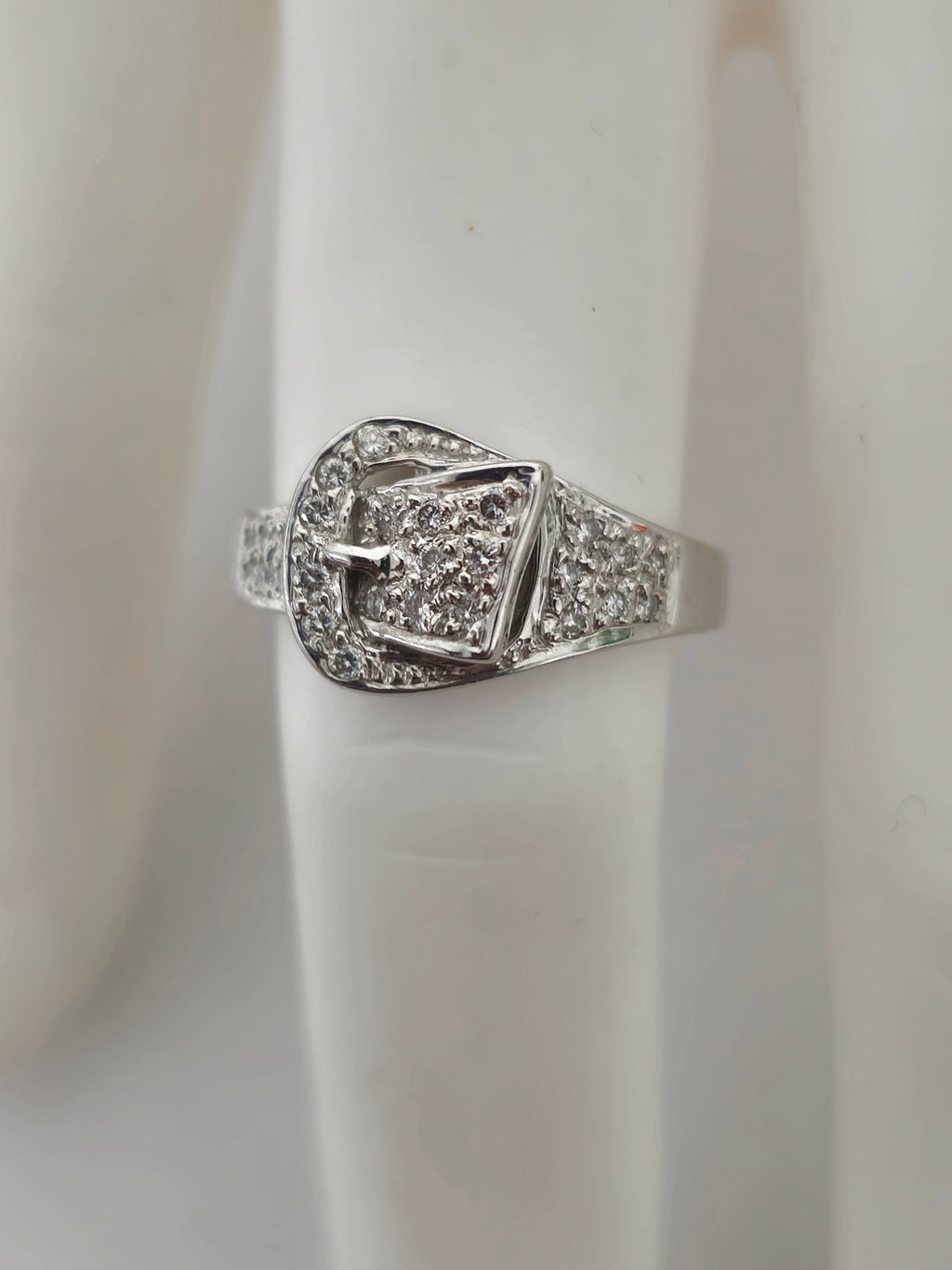 Retro 0.25 Carat Diamond Ring 14k Gold - Pristine Diamonds