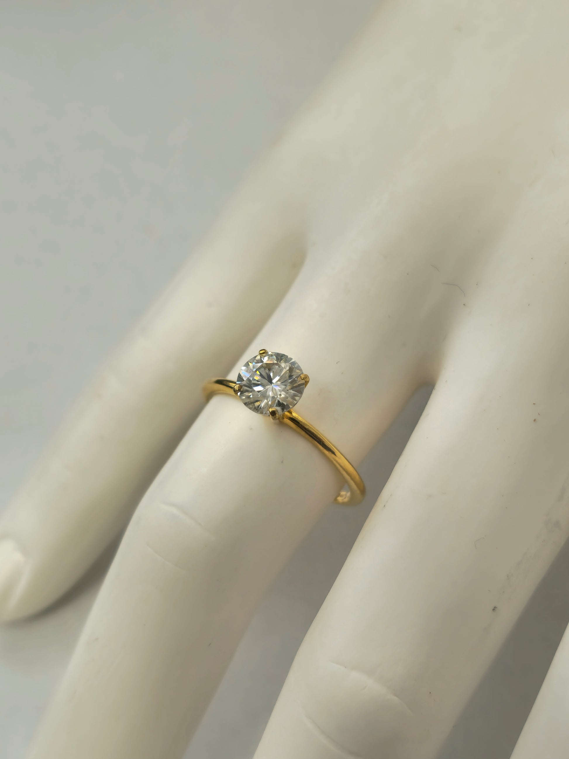 1 Carat Solitaire VS Clarity Diamond Wedding Ring - Pristine Diamonds