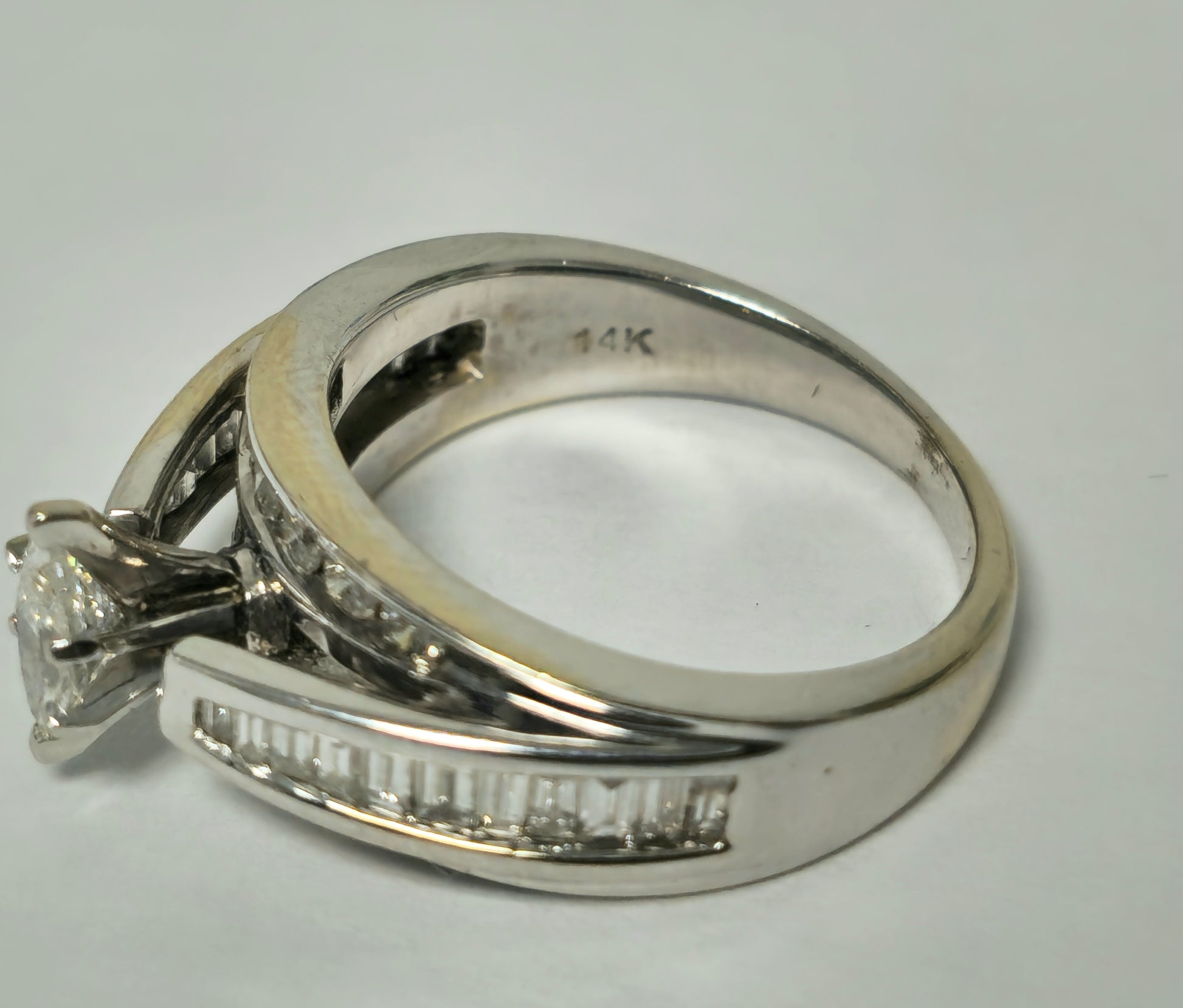 Vintage 2.40ct Diamond Gold Engagement Ring 14K Gold - Pristine Diamonds