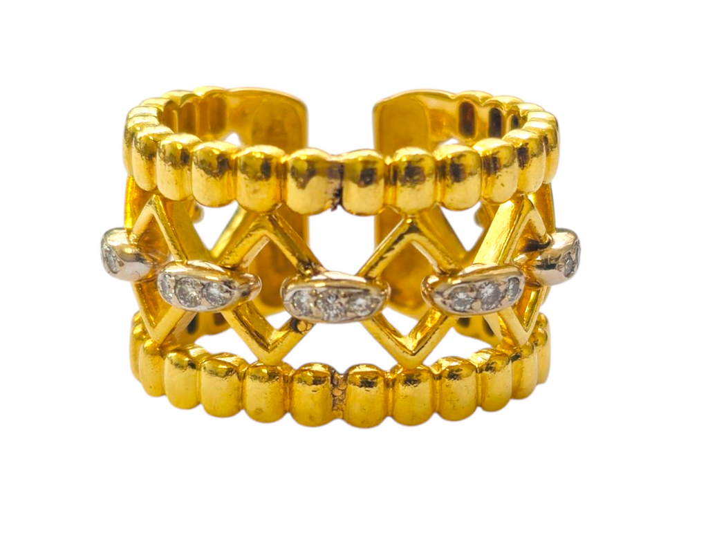 Unique Design 0.30cwt Diamond Band in 18k Yellow Gold