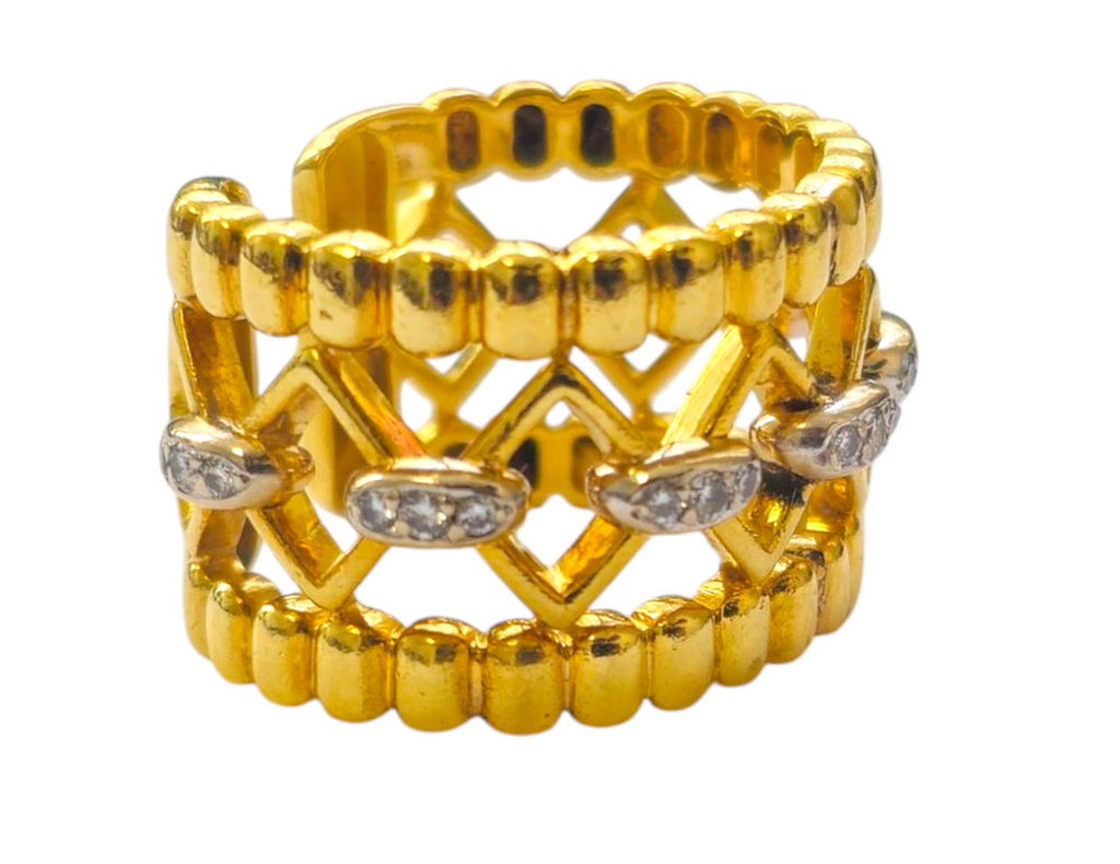 Unique Design 0.30cwt Diamond Band in 18k Yellow Gold