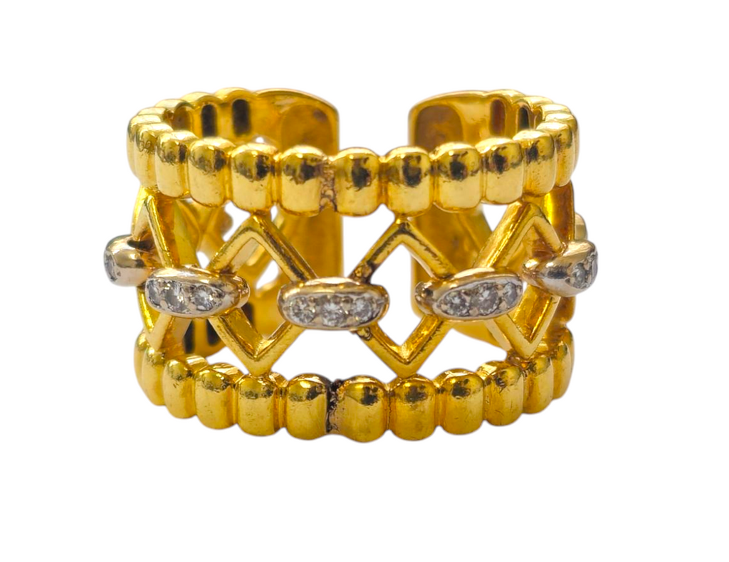 Unique Design 0.30cwt Diamond Band in 18k Yellow Gold