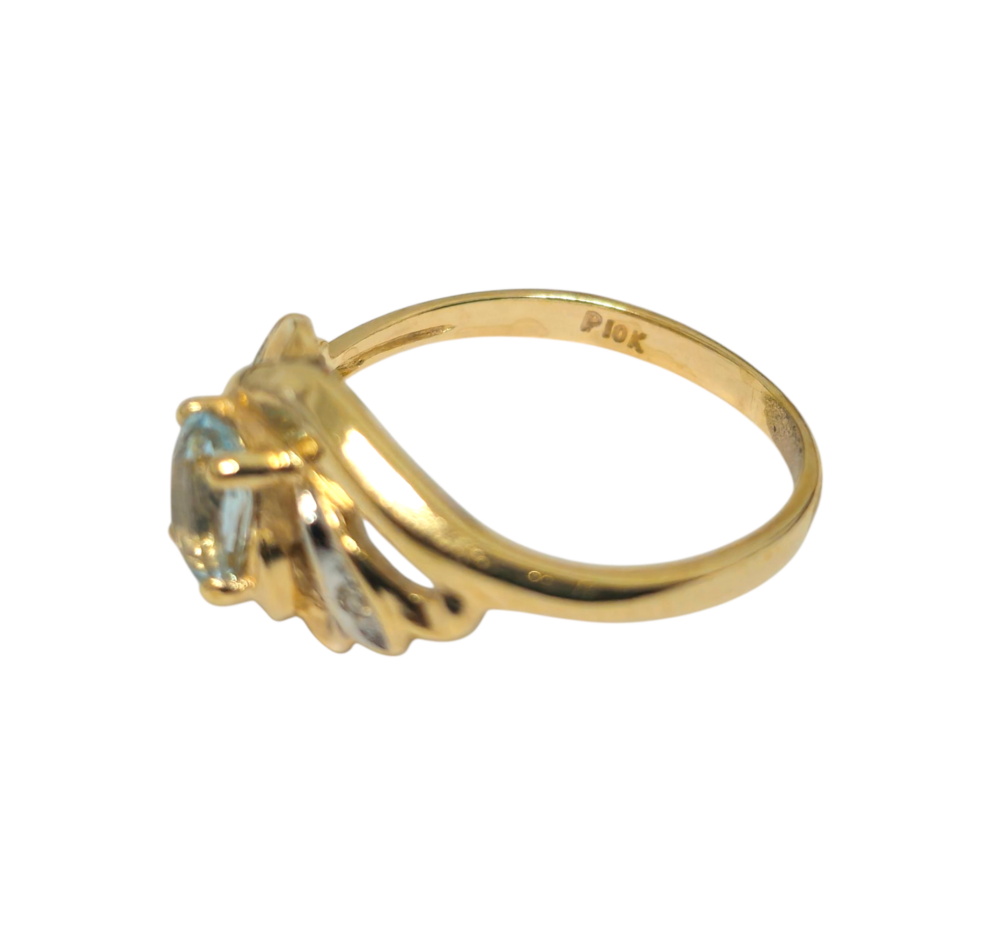 Vintage 0.60ct Aquamarine Ring in 10kt Gold
