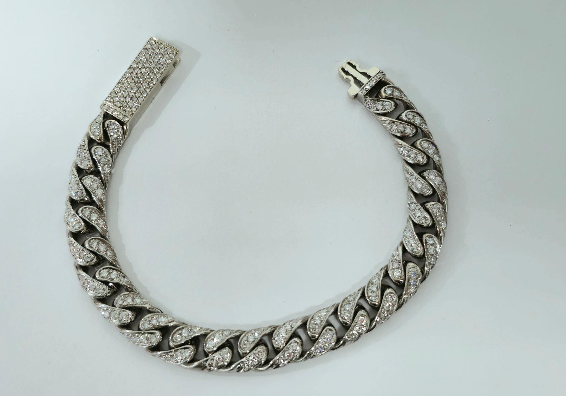 9.82ct Diamond Cuban Link in 18k White Gold Unisex Bracelet - Pristine Diamonds