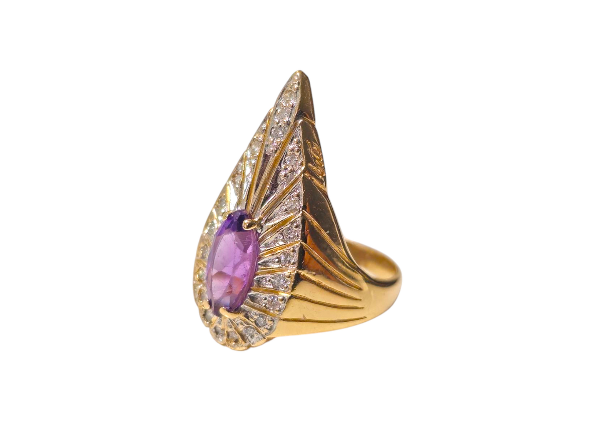 Art Deco Amethyst & Diamond Ring in 14k Gold.