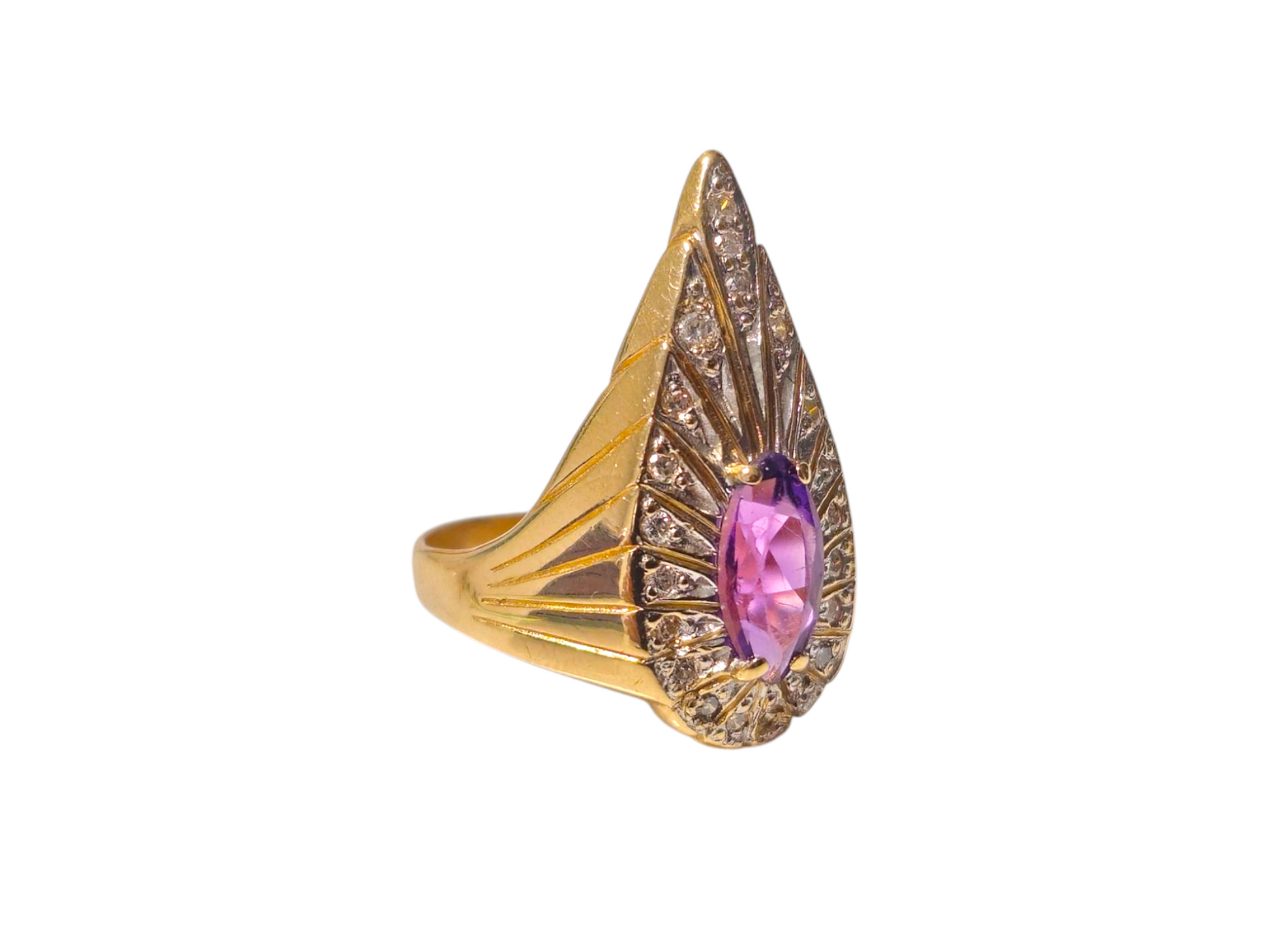 Art Deco Amethyst & Diamond Ring in 14k Gold.
