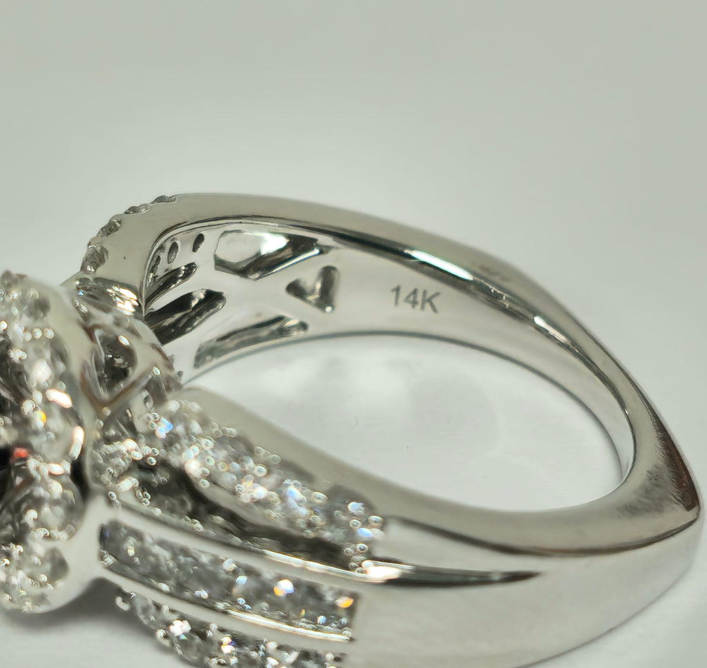Vintage, 0.85ct Garnet & Diamond Garnet Ring. - Pristine Diamonds