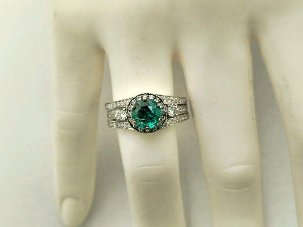 Art Deco, Emerald & Diamond Ring in 14k White Gold. - Pristine Diamonds
