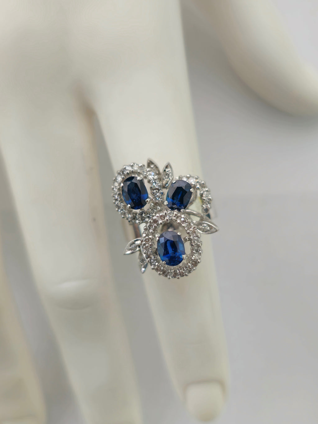 Elegant natural sapphire and diamond ring with a 1.25ct gemstone set in a refined band, crafted by Prince The Jeweler.