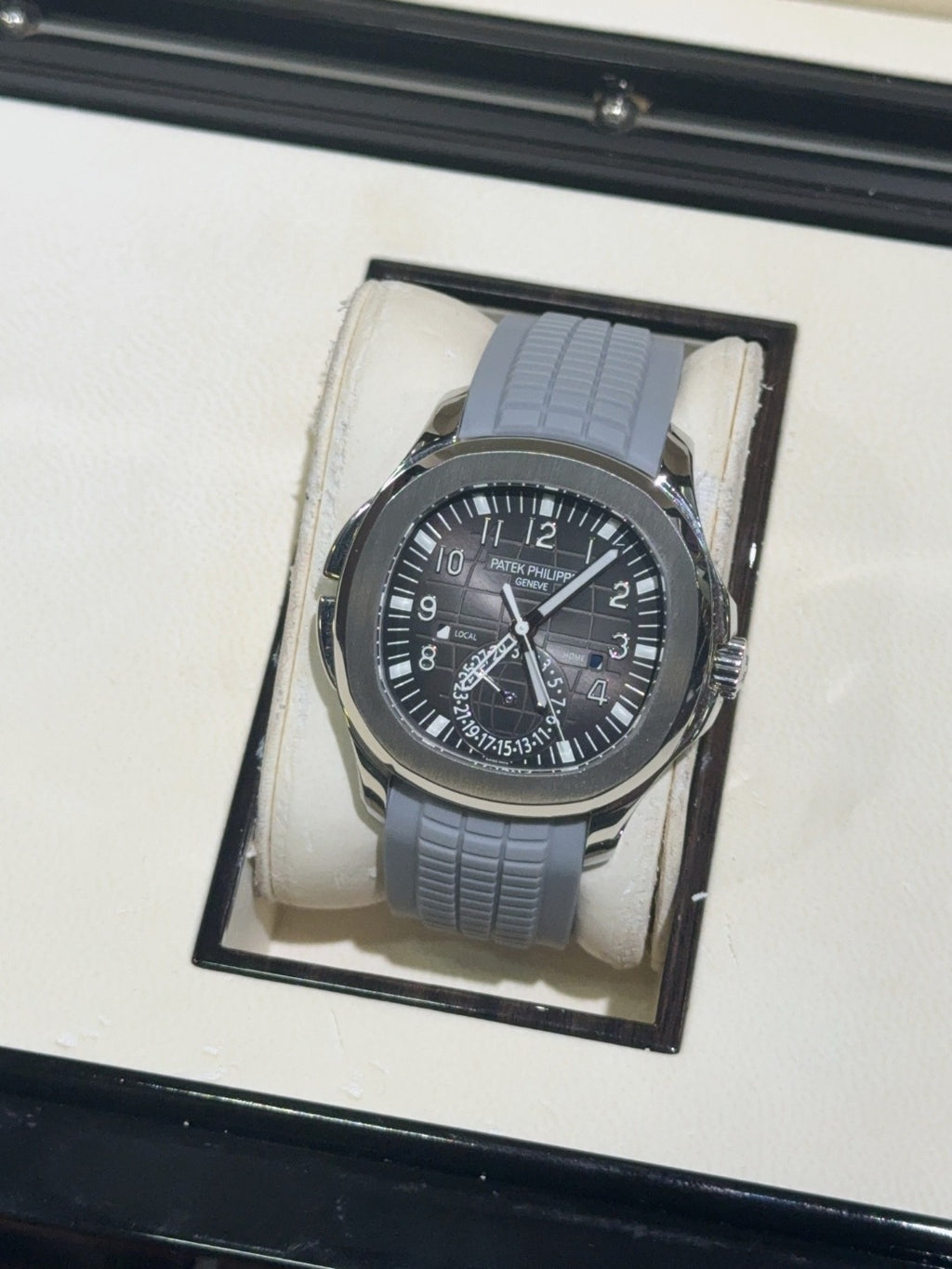 PatekPhilippe5164 - Pristine Diamonds
