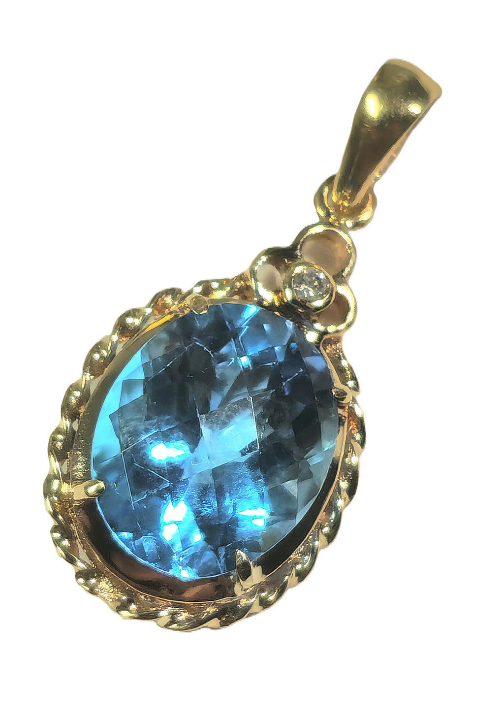Aquamarine & Diamond Pendant in 14k Gold