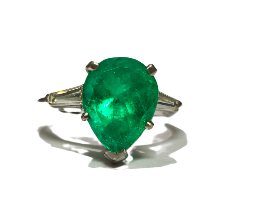 Vintage Emerald & Diamond Platinum Ring (Certified) - Pristine Diamonds