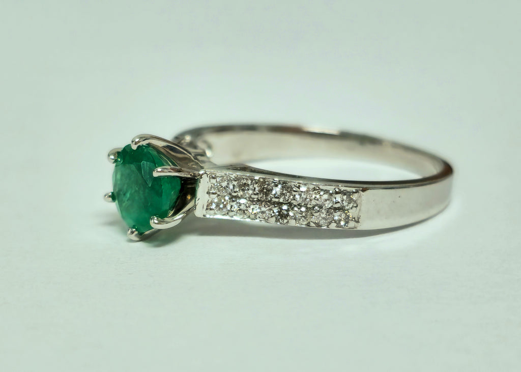 14K gold, 0.50 carat Colombian Emerald and Diamond Ring - Pristine Diamonds