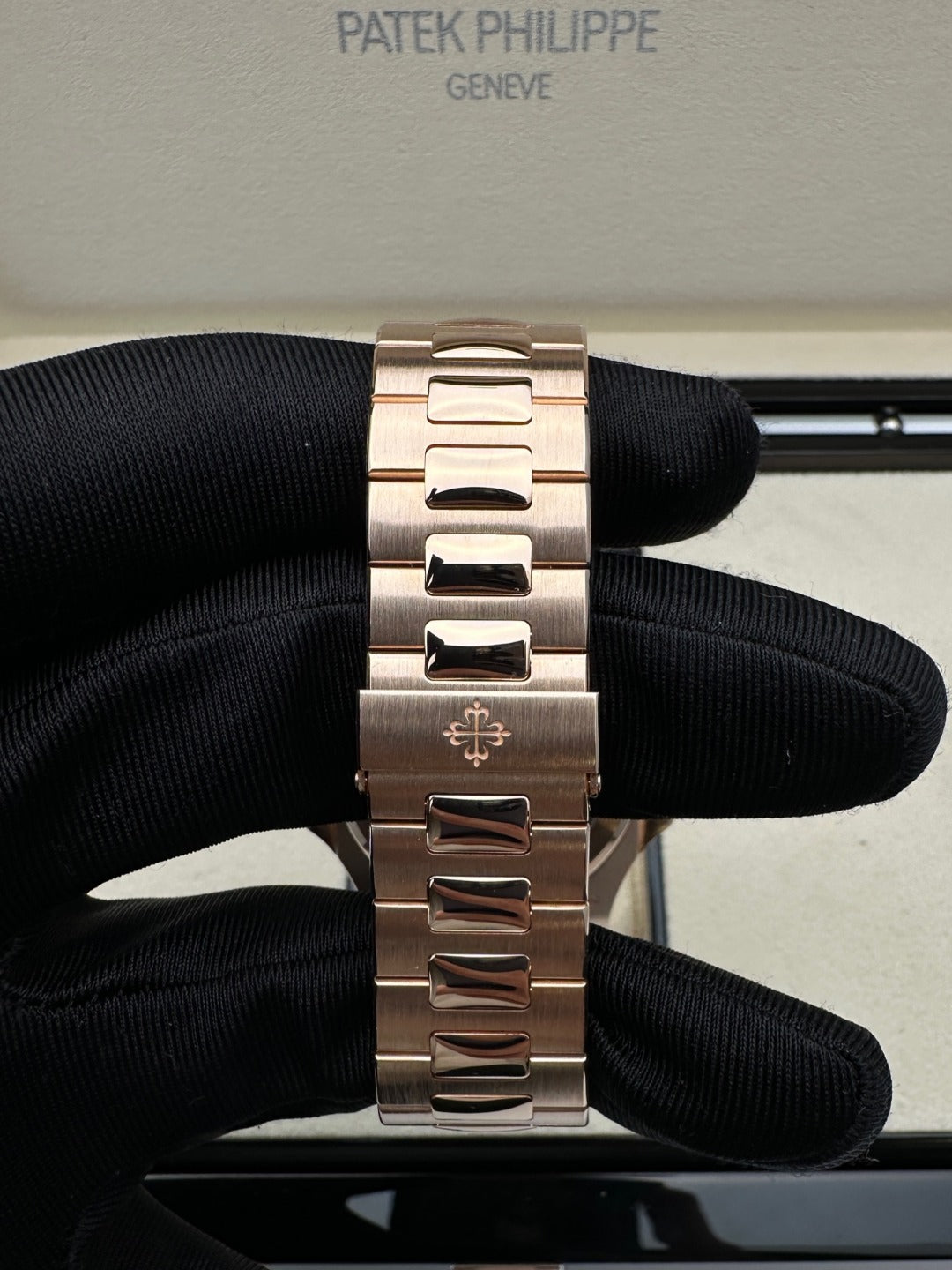 PatekPhilippe5711 - Pristine Diamonds