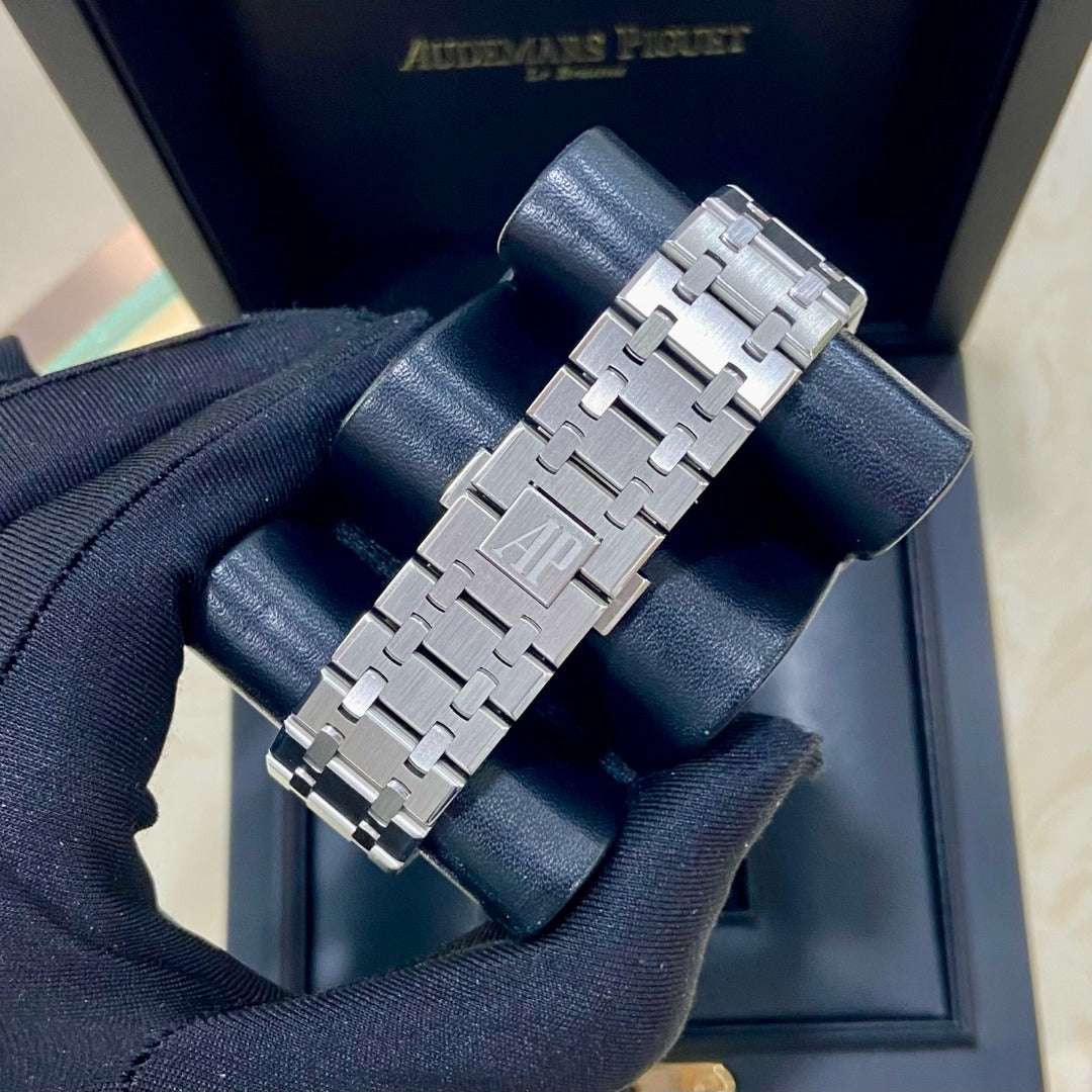 AudemarsPiguet15500 - Pristine Diamonds
