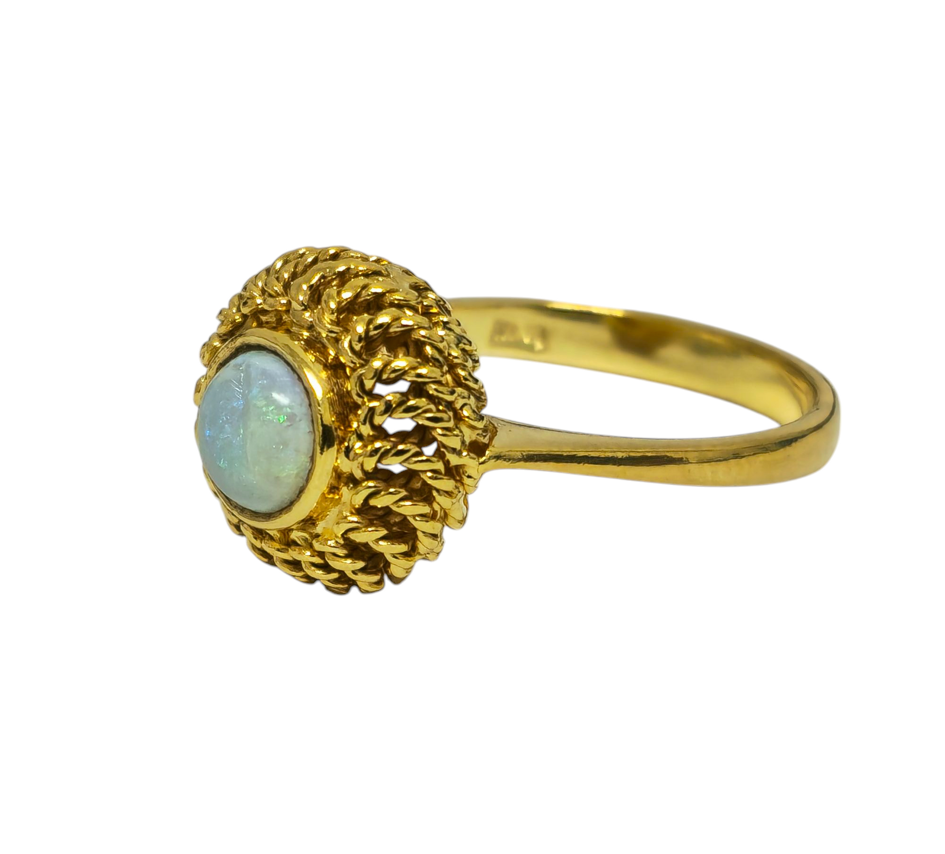 Vintage 1CT Opal Ring in 18k gold