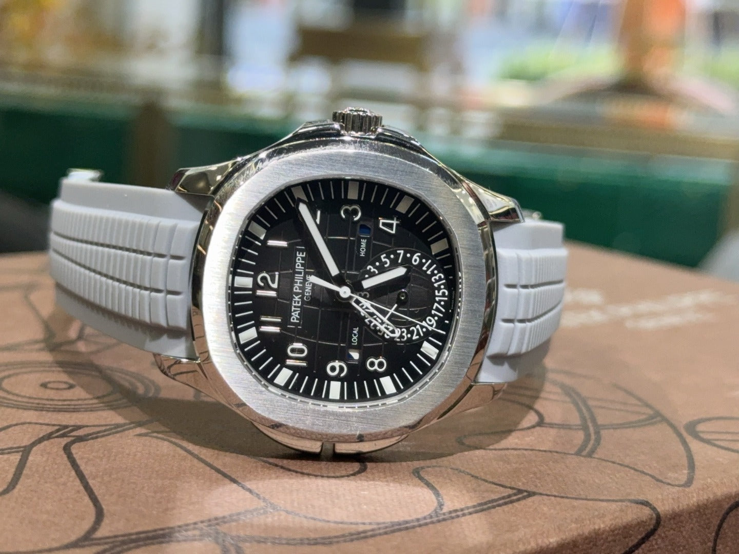 PatekPhilippe5164 - Pristine Diamonds