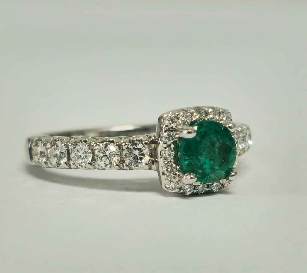 Classic Natural Diamond & Emerald Wedding Engagement Band. - Pristine Diamonds