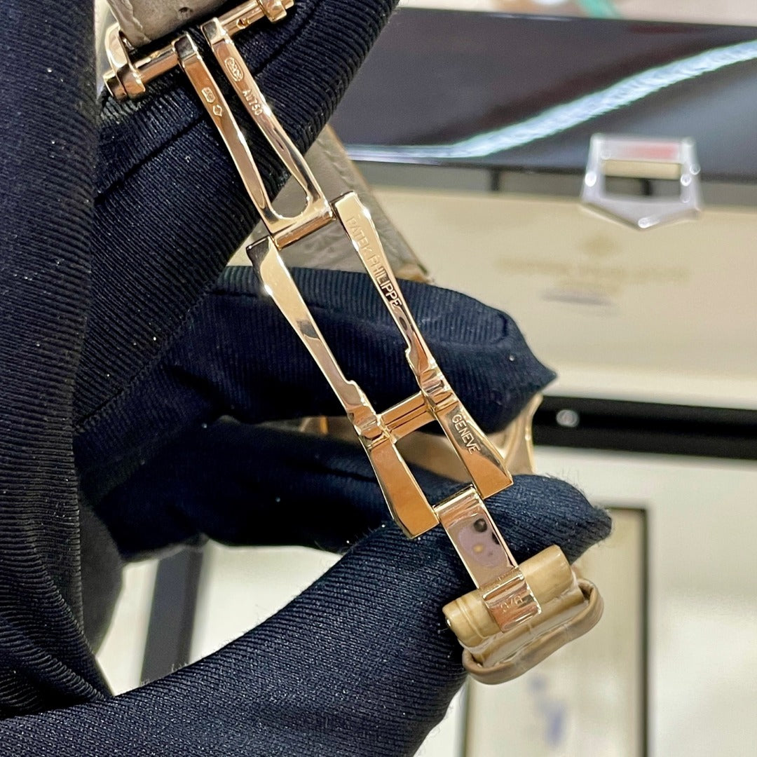 PatekPhilippe7010 - Pristine Diamonds