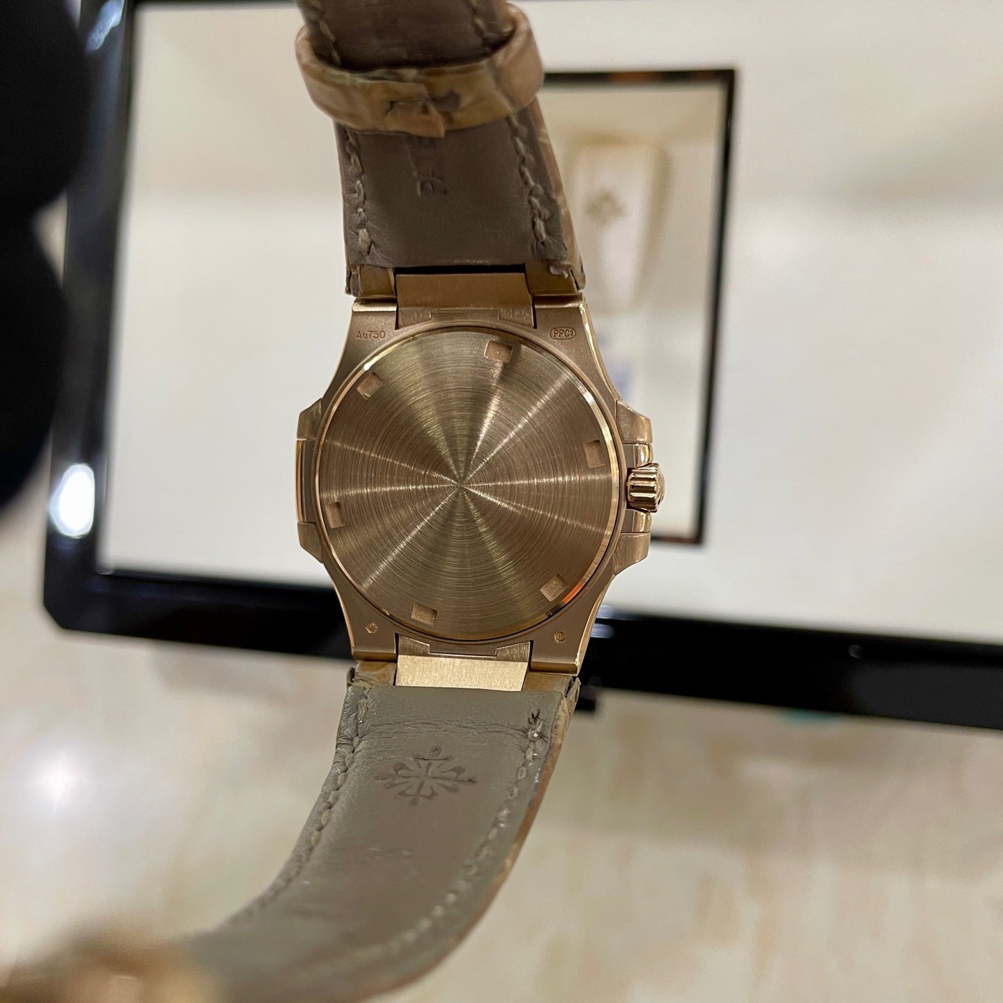 PatekPhilippe7010 - Pristine Diamonds